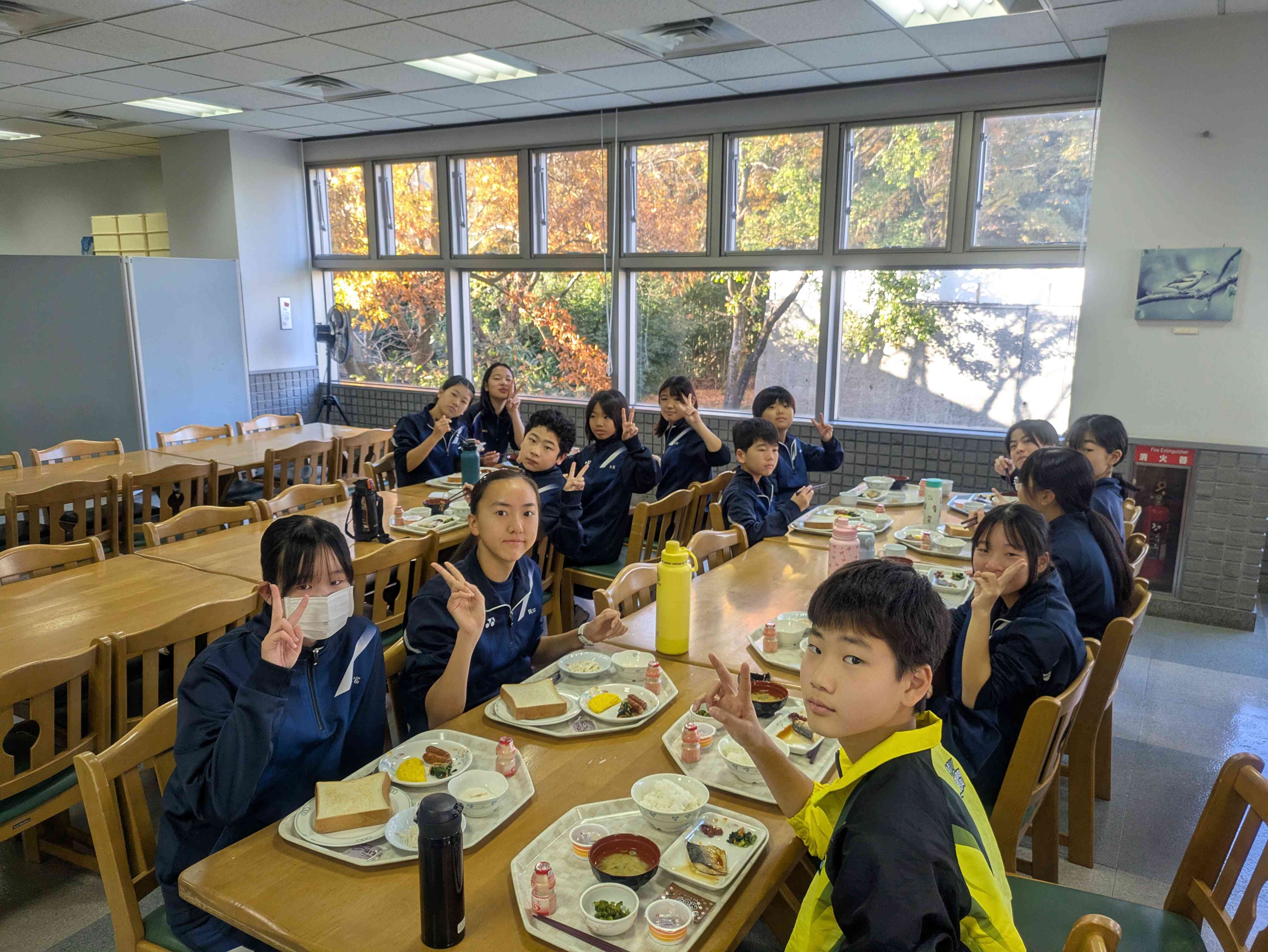 PXL_20251127_225128593